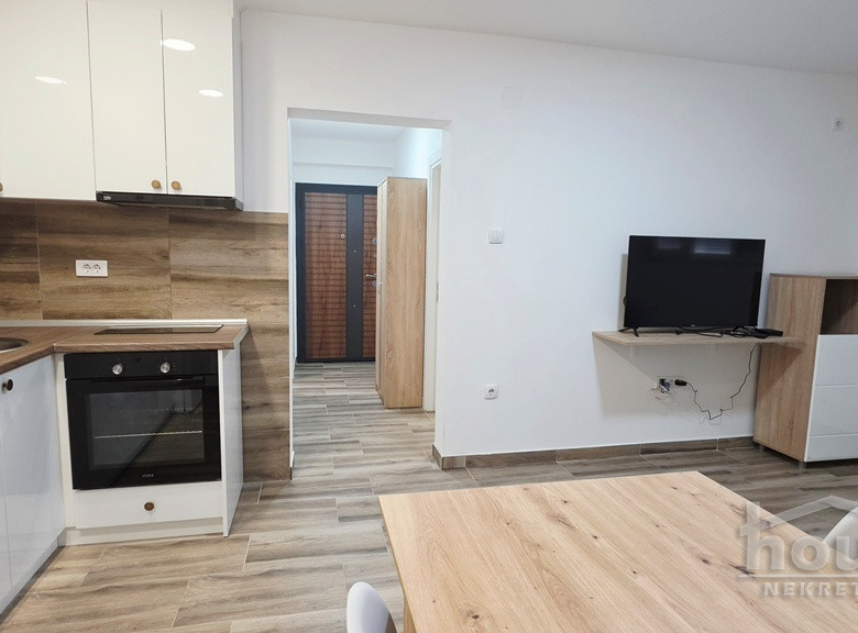 Stan Prodaja Novi Sad  38 m2