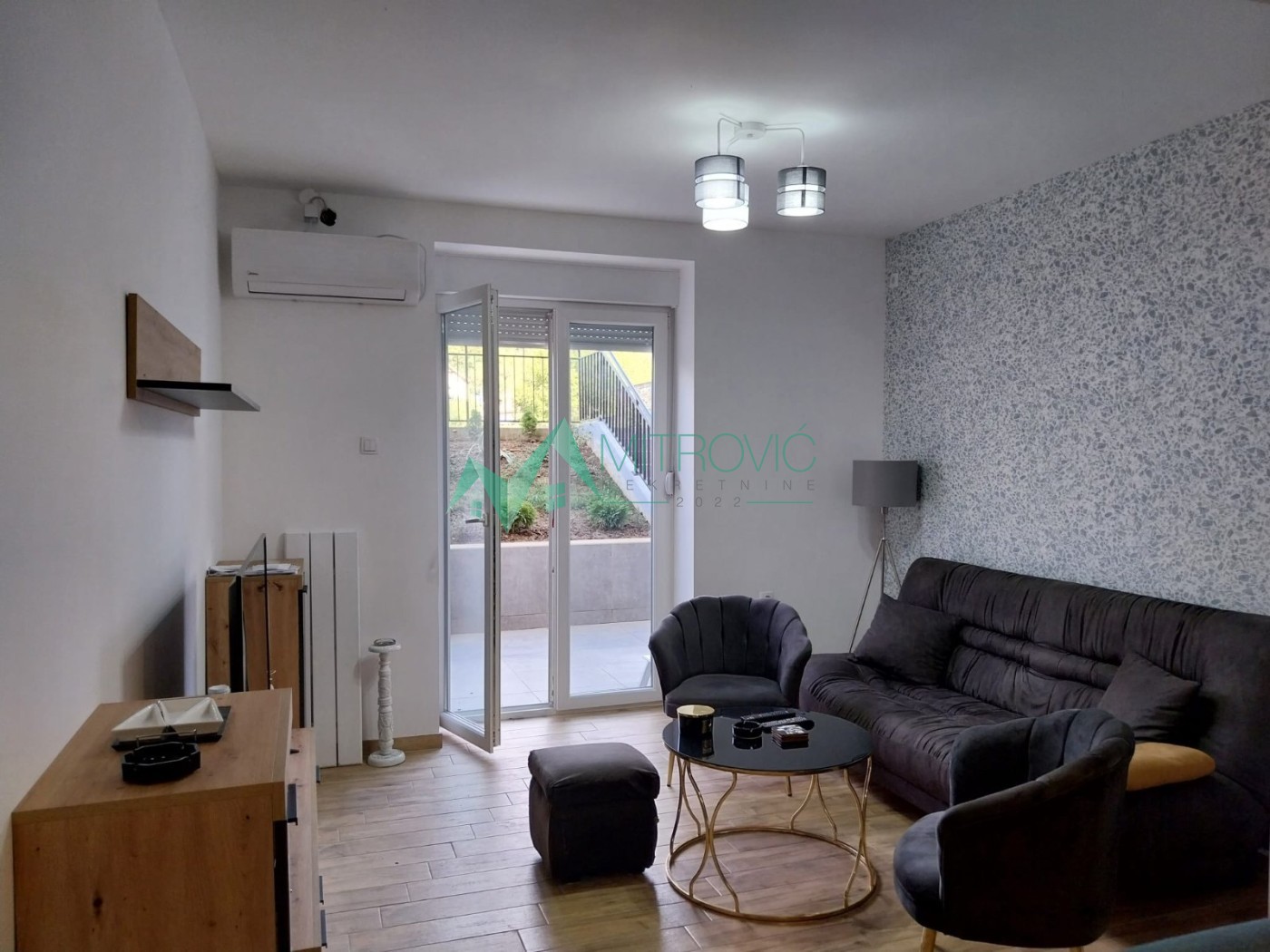Stan Prodaja Petrovaradin  45 m2