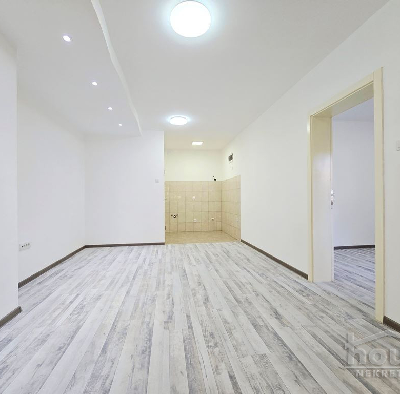 Stan Prodaja Novi Sad  50 m2