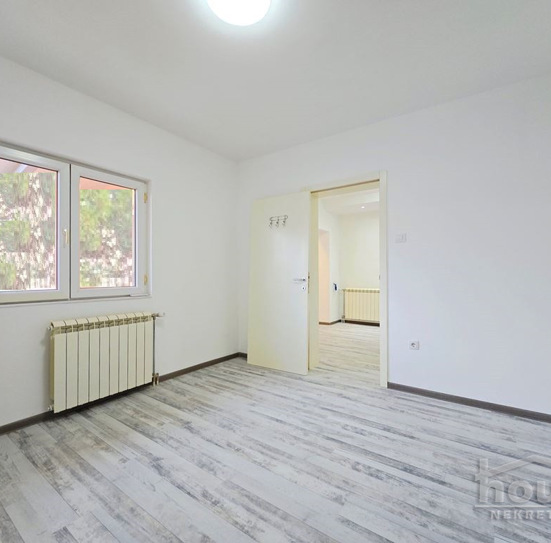 Stan Prodaja Novi Sad  50 m2