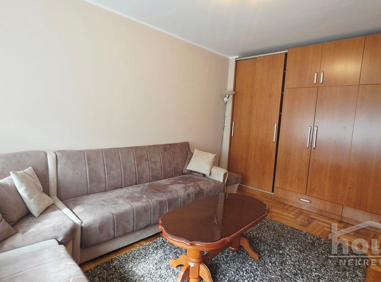 Stan Prodaja Novi Sad  49 m2