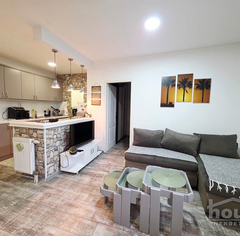 Stan Prodaja Novi Sad  42 m2