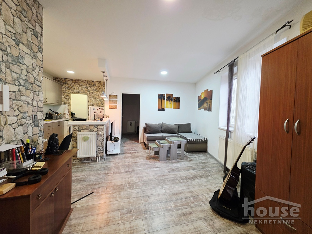 Stan Prodaja Novi Sad  42 m2