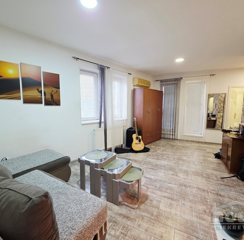 Stan Prodaja Novi Sad  42 m2