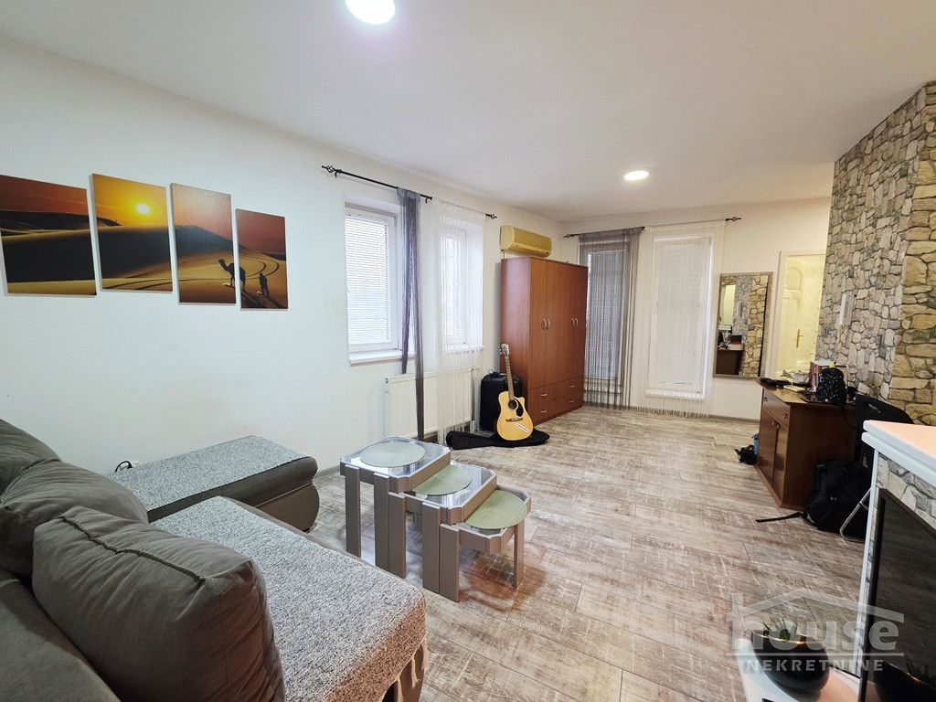 Stan Prodaja Novi Sad  42 m2