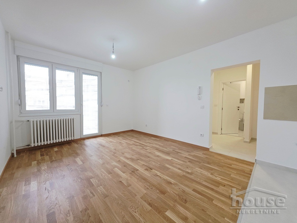 Stan Prodaja Novi Sad  42 m2