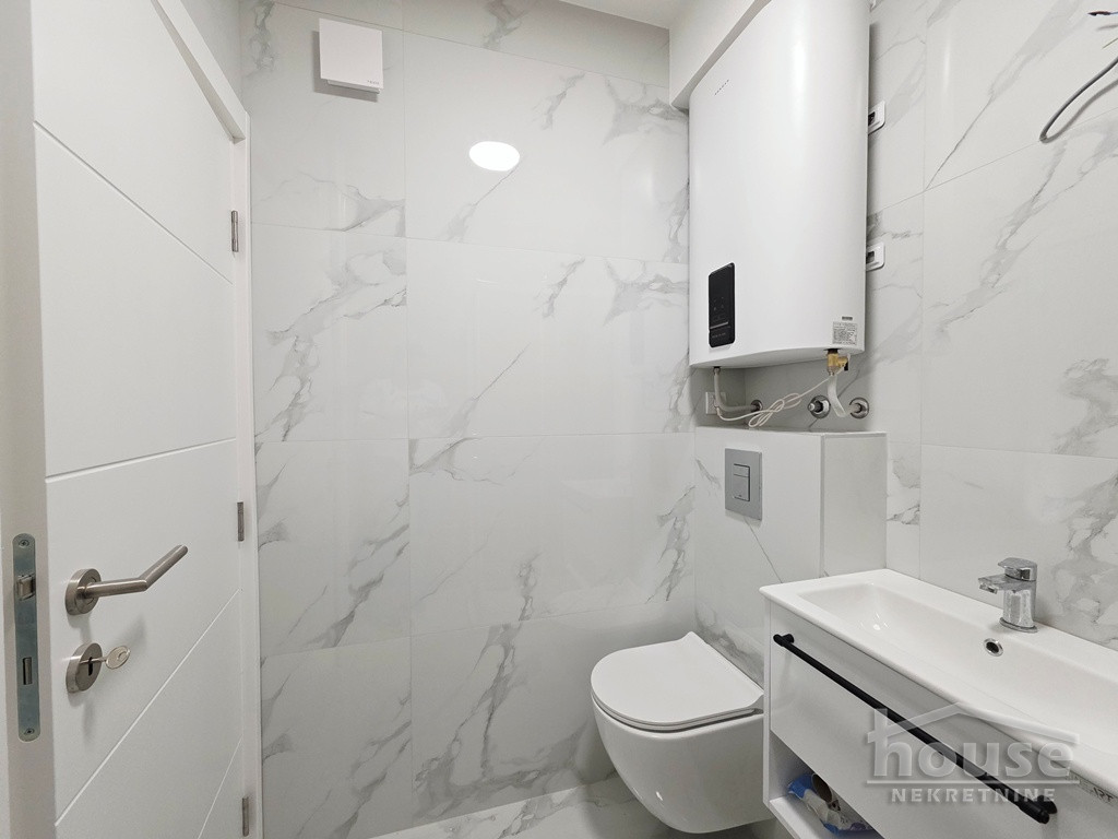 Stan Prodaja Novi Sad  42 m2