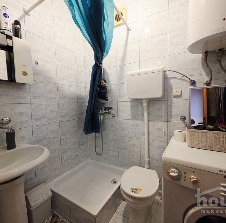 Stan Prodaja Novi Sad  40 m2