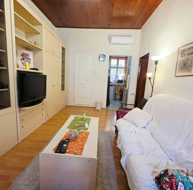 Stan Prodaja Novi Sad  35 m2