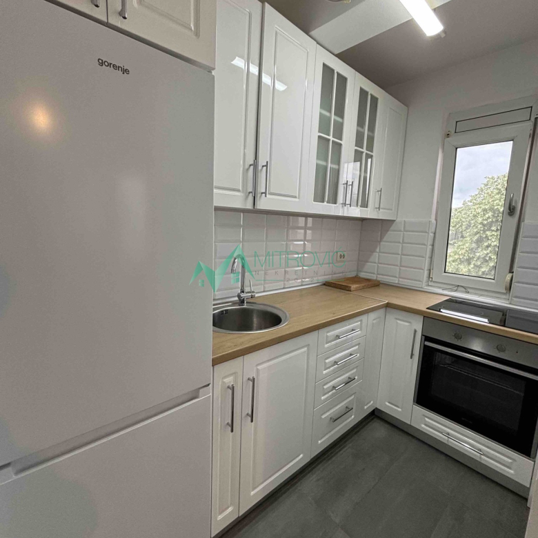 Stan Prodaja Novi Sad  42 m2