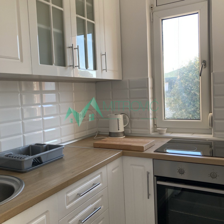 Stan Prodaja Novi Sad  42 m2