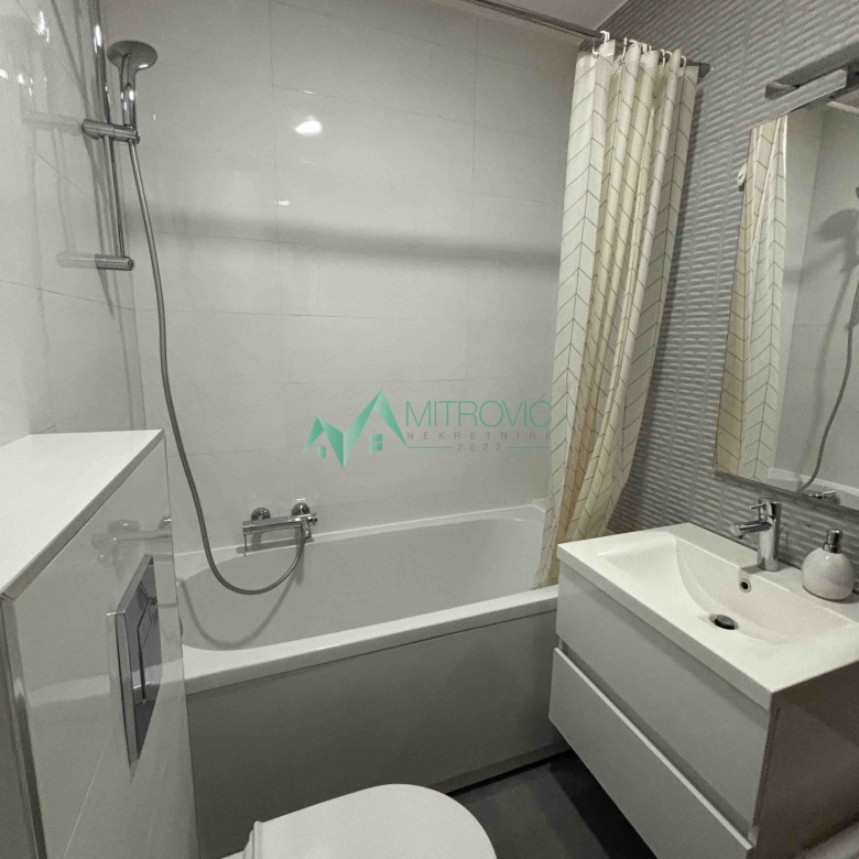 Stan Prodaja Novi Sad  42 m2