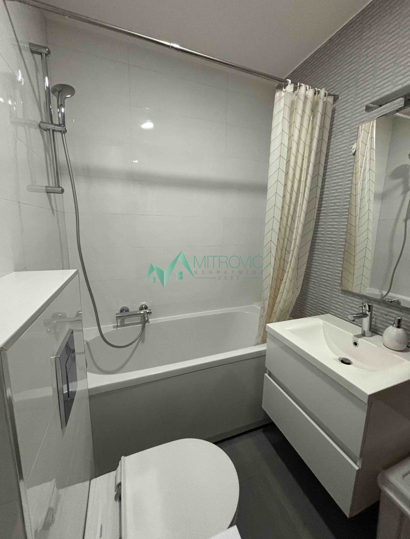 Stan Prodaja Novi Sad  42 m2