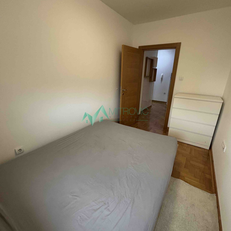 Stan Prodaja Novi Sad  42 m2