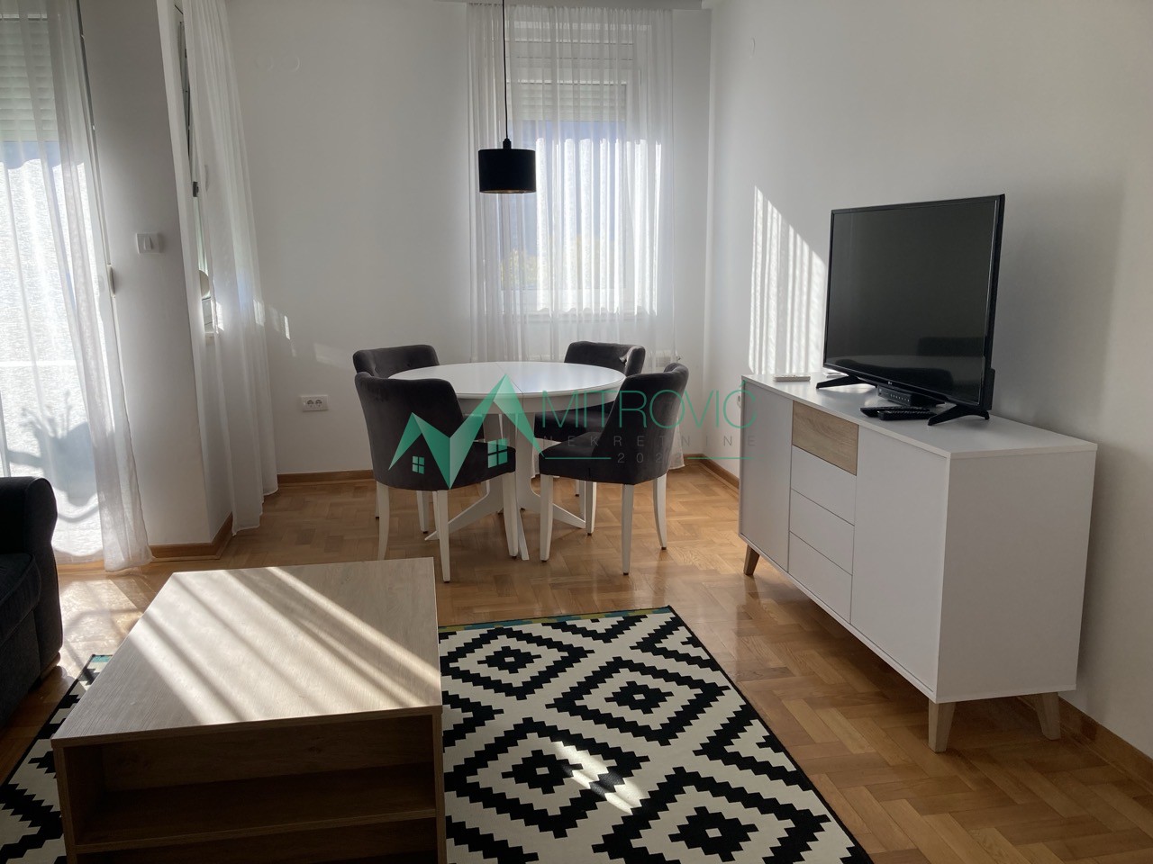 Stan Prodaja Novi Sad  42 m2