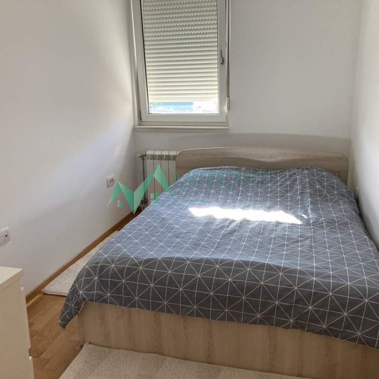 Stan Prodaja Novi Sad  42 m2