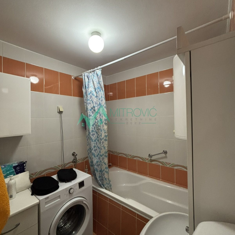 Stan Prodaja Novi Sad  40 m2