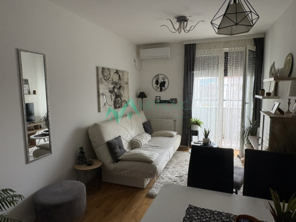 Stan Prodaja Novi Sad  45 m2