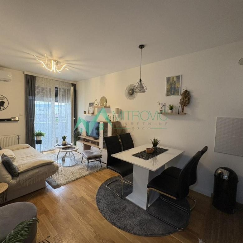 Stan Prodaja Novi Sad  45 m2