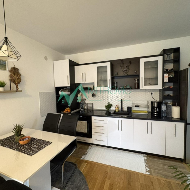 Stan Prodaja Novi Sad  45 m2