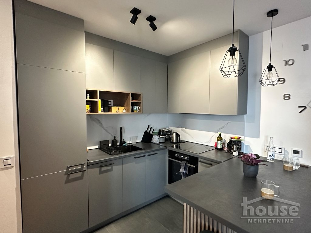 Stan Prodaja Novi Sad  43 m2