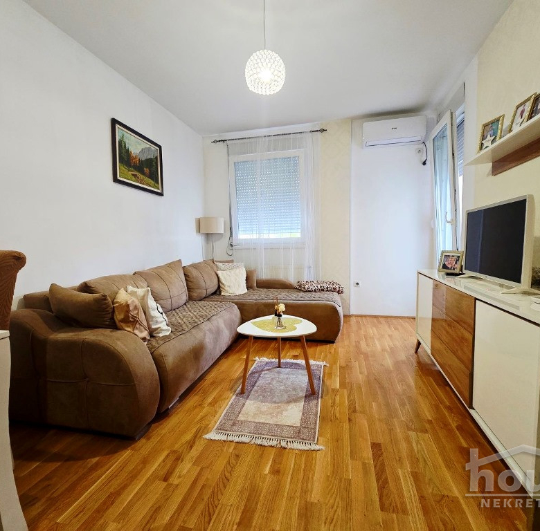Stan Prodaja Novi Sad  40 m2