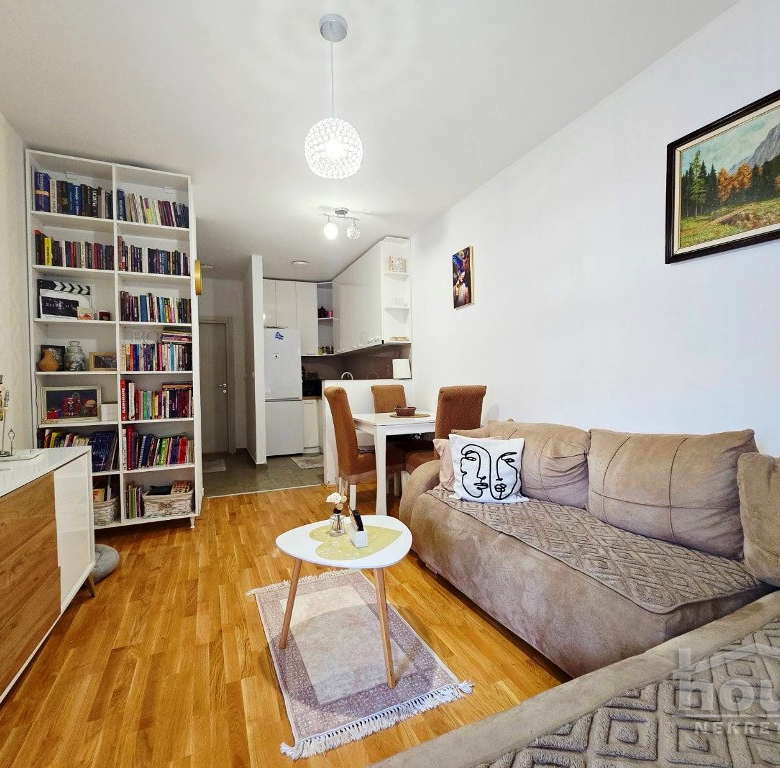 Stan Prodaja Novi Sad  40 m2