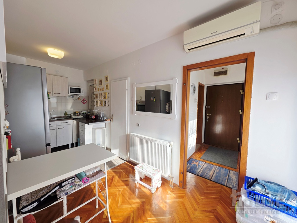Stan Prodaja Novi Sad  39 m2