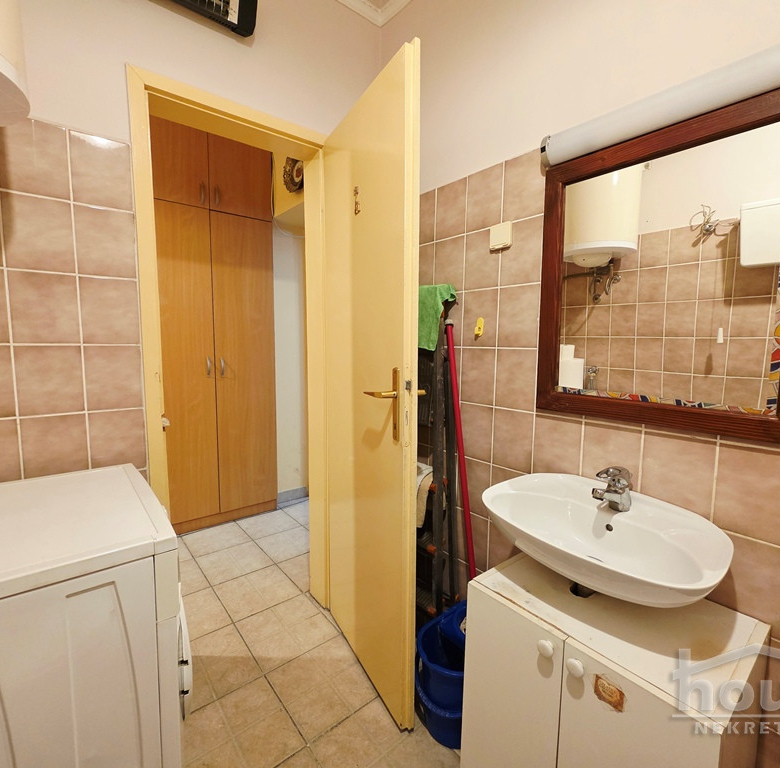 Stan Prodaja Novi Sad  35 m2