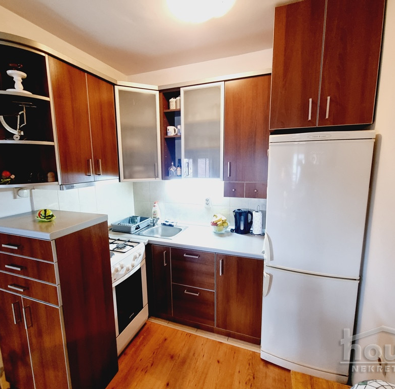 Stan Prodaja Novi Sad  64 m2