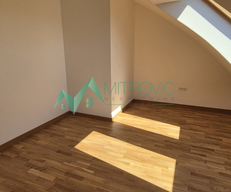Stan Prodaja Petrovaradin  78 m2