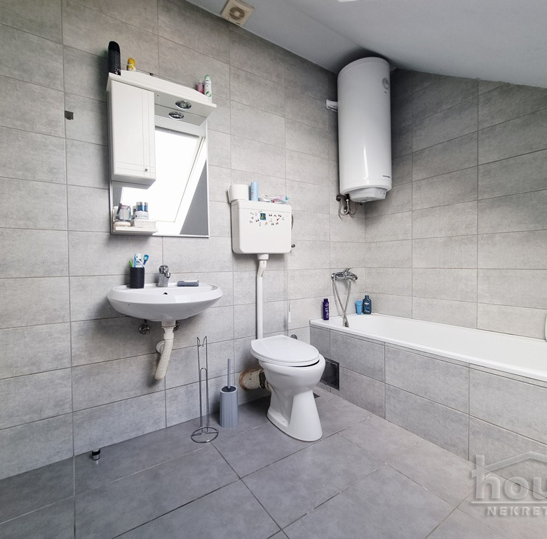 Stan Prodaja Novi Sad  52 m2