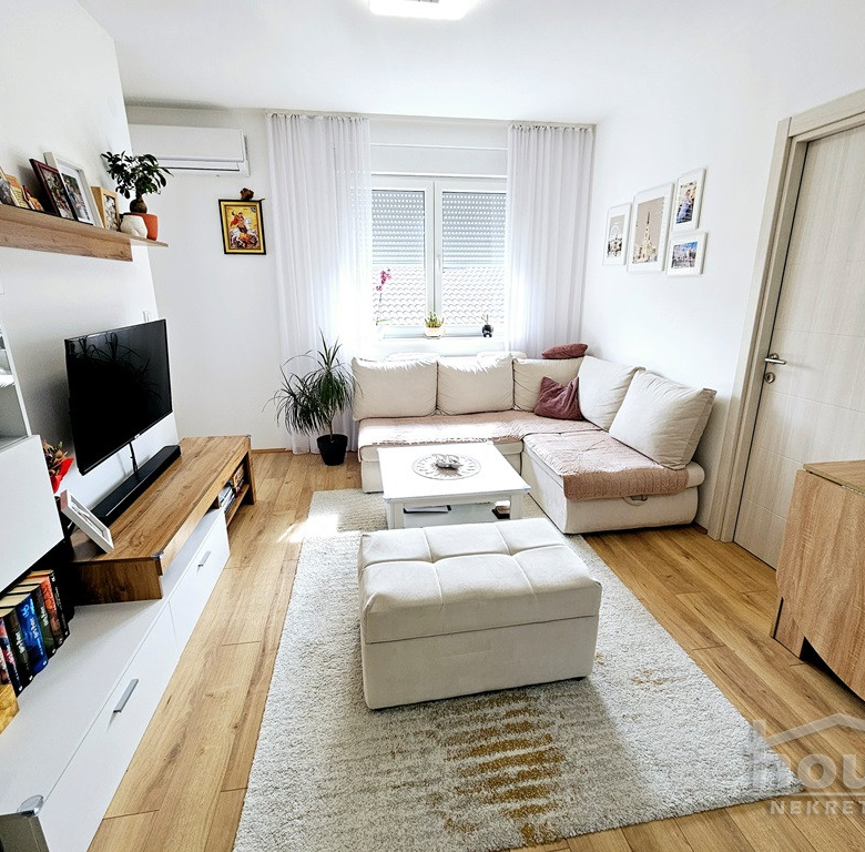 Stan Prodaja Novi Sad  47 m2