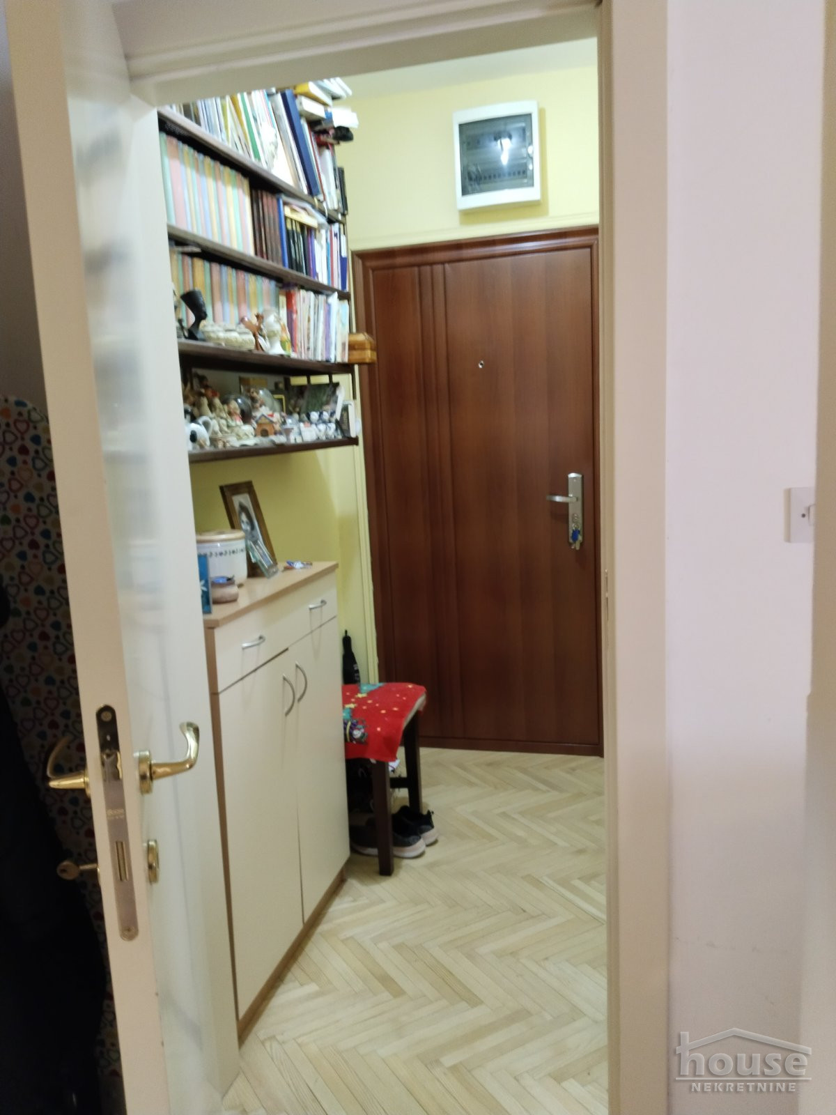 Dvoiposoban stan na prodaju, Adamovićevo Naselje, Novi Sad, 64m², 180.000 €