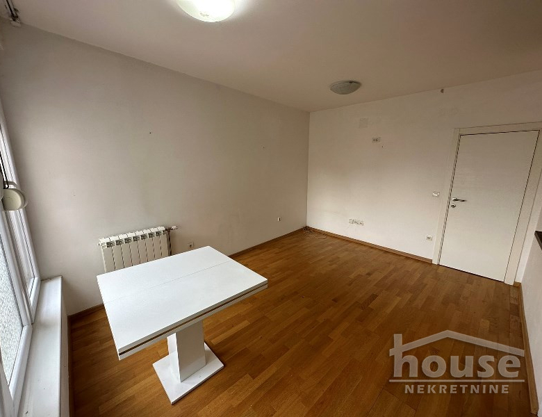 Stan Prodaja Novi Sad  48 m2