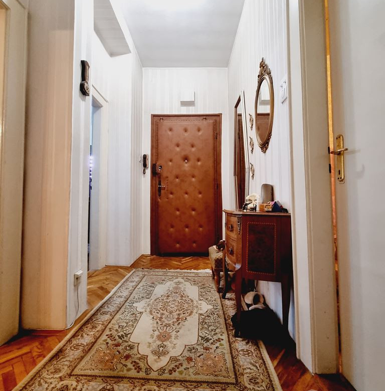 Stan Prodaja Novi Sad  61 m2