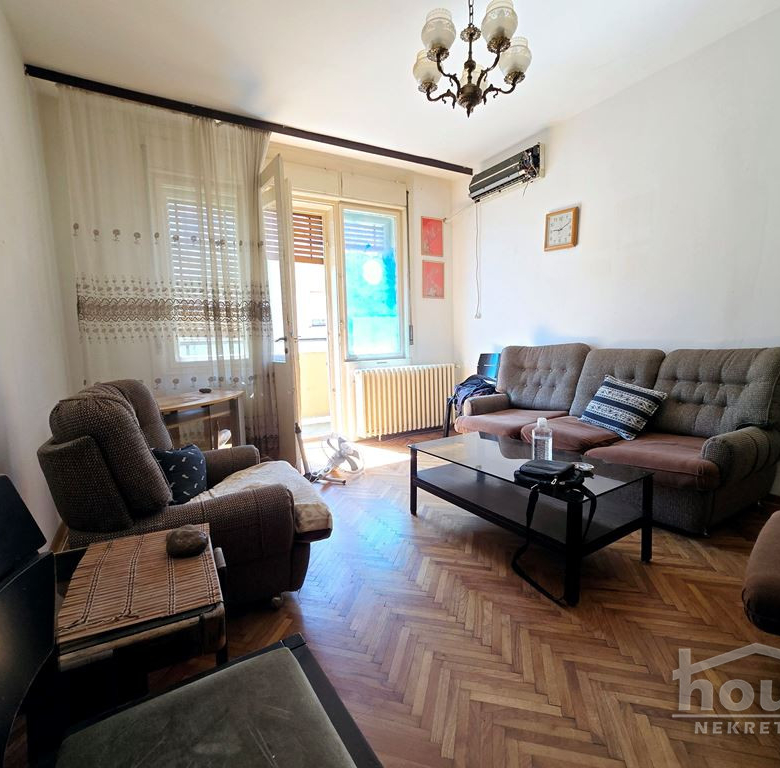 Stan Prodaja Novi Sad  74 m2