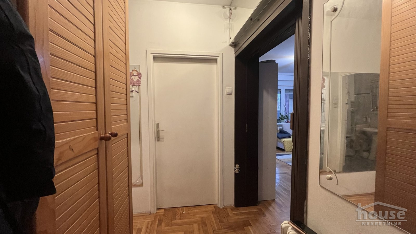 Stan Prodaja Novi Sad  77 m2