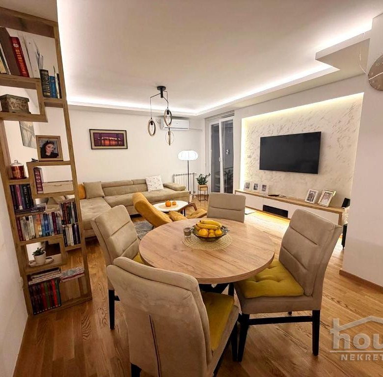 Stan Prodaja Novi Sad  67 m2