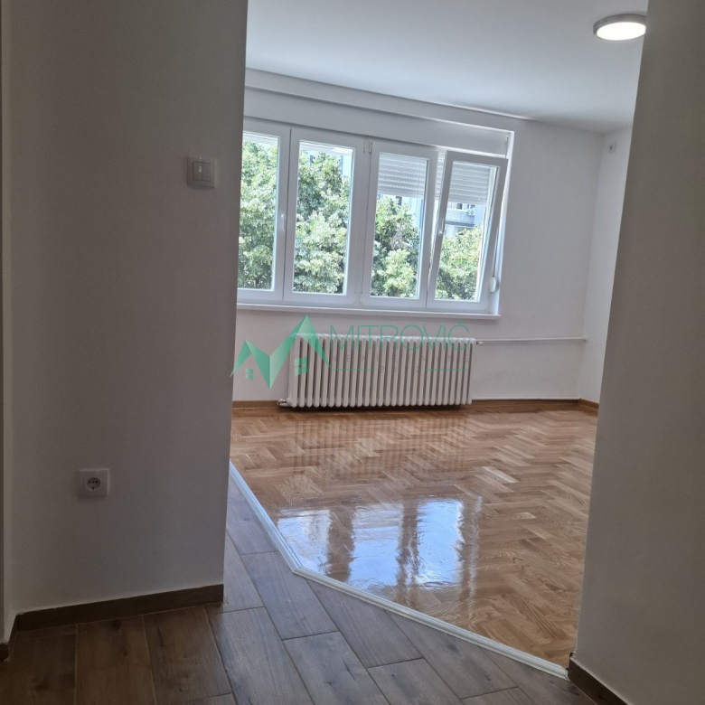 Stan Prodaja Novi Sad  49 m2