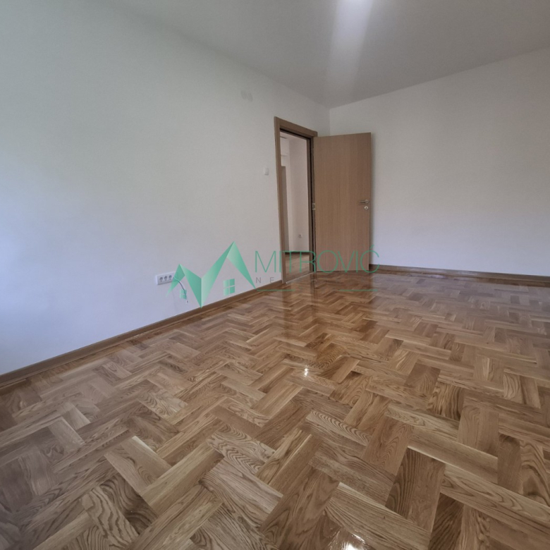 Stan Prodaja Novi Sad  49 m2