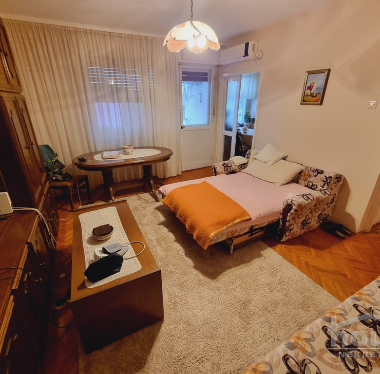 Stan Prodaja Novi Sad  70 m2
