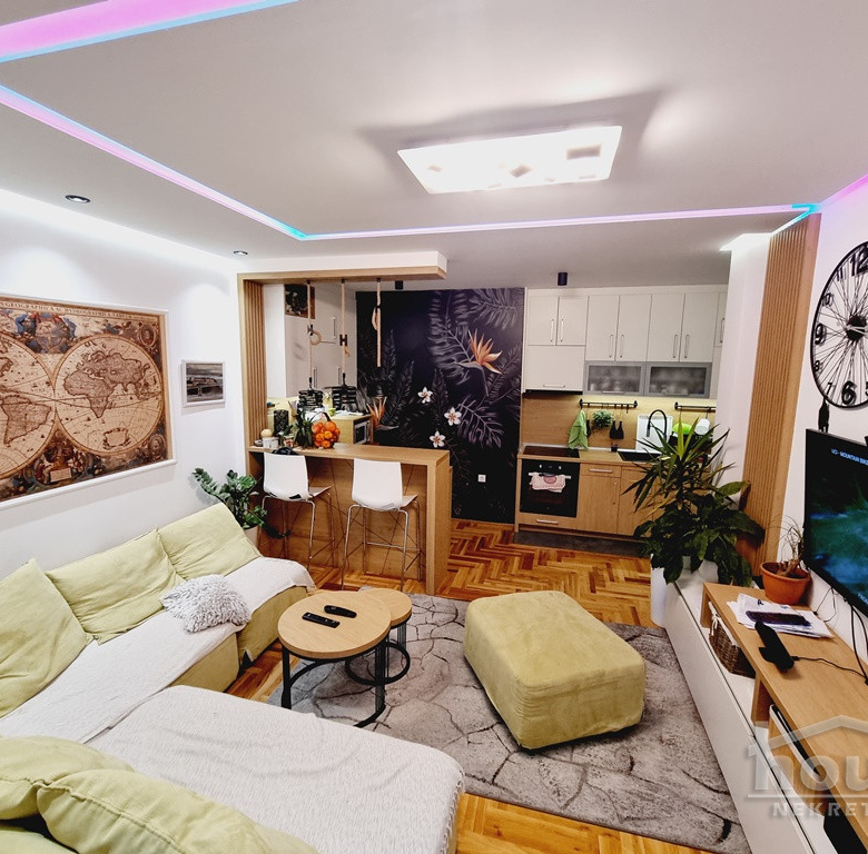 Stan Prodaja Novi Sad  70 m2