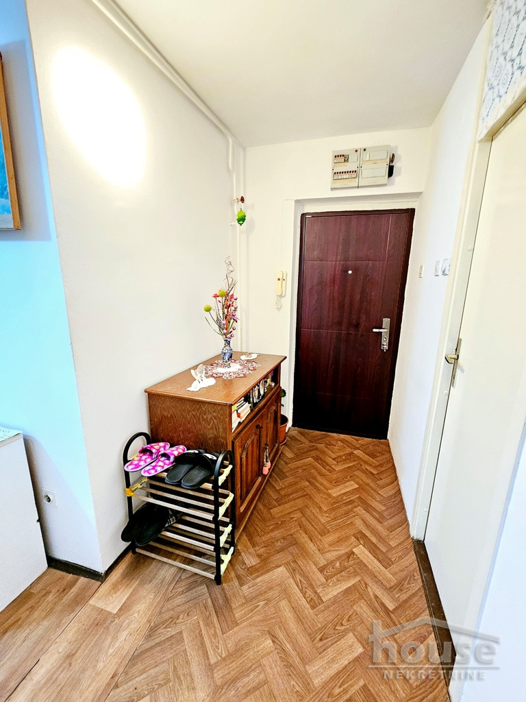 Trosoban stan na prodaju, Novo Naselje, Novi Sad, 69m², 171.000 €