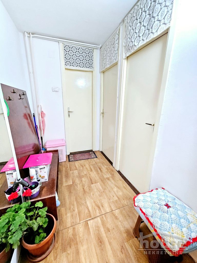 Trosoban stan na prodaju, Novo Naselje, Novi Sad, 69m², 171.000 €
