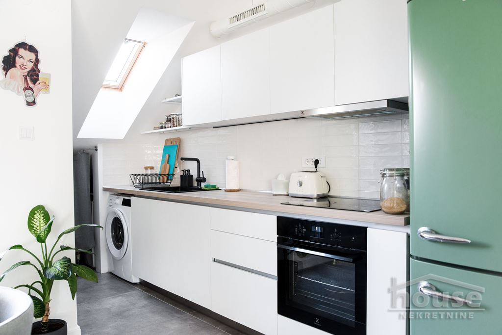 Dvoiposoban stan na prodaju, Podbara, Novi Sad, 63m², 4. sprat, 198.450 €