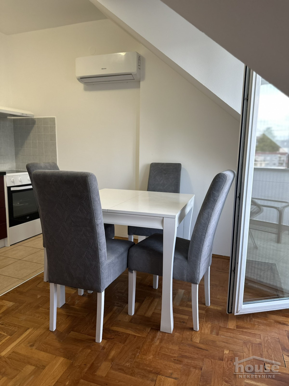 stanovi-2-5-re-sajam-1101444-heydu Dvoiposoban stan na prodaju, Sajmište, Novi Sad, 43m², 4. sprat, 130.000 €