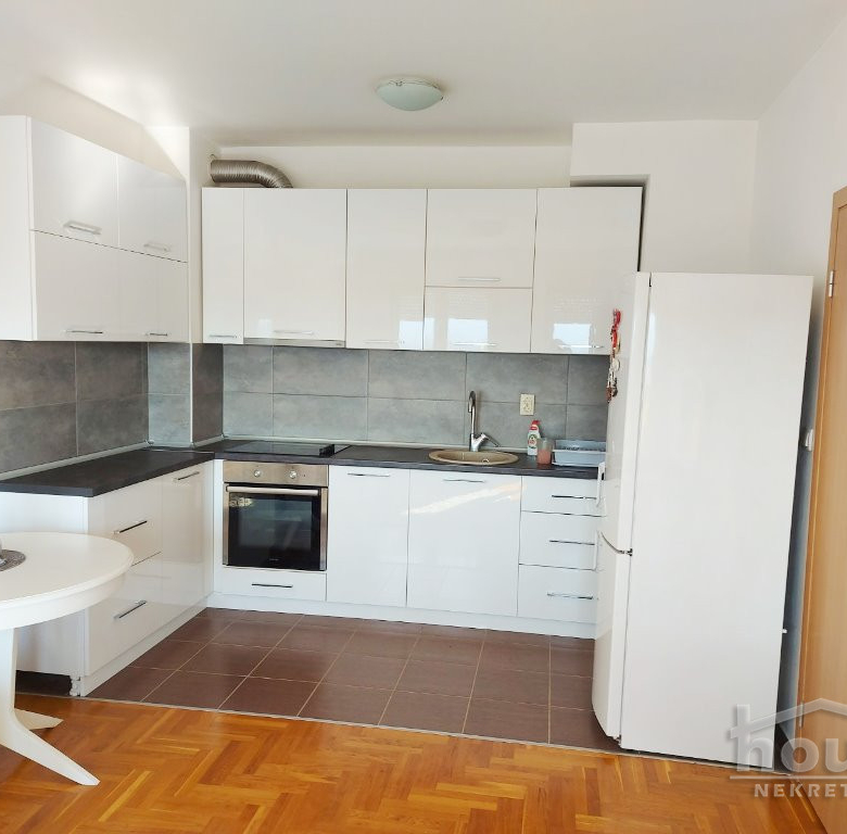 Stan Prodaja Novi Sad  49 m2