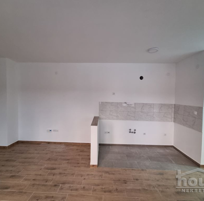 Stan Prodaja Novi Sad  57 m2