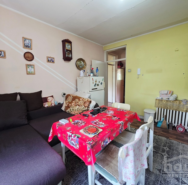 Stan Prodaja Novi Sad  50 m2